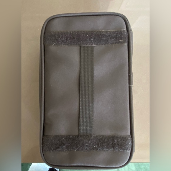 Esum Make Up Bag - Picture 13 of 15